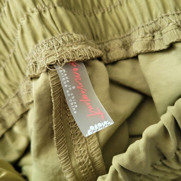 Free People Movement NWT Women's Small Olive Green Athletic Shorts Athleisure - Picture 7 of 10